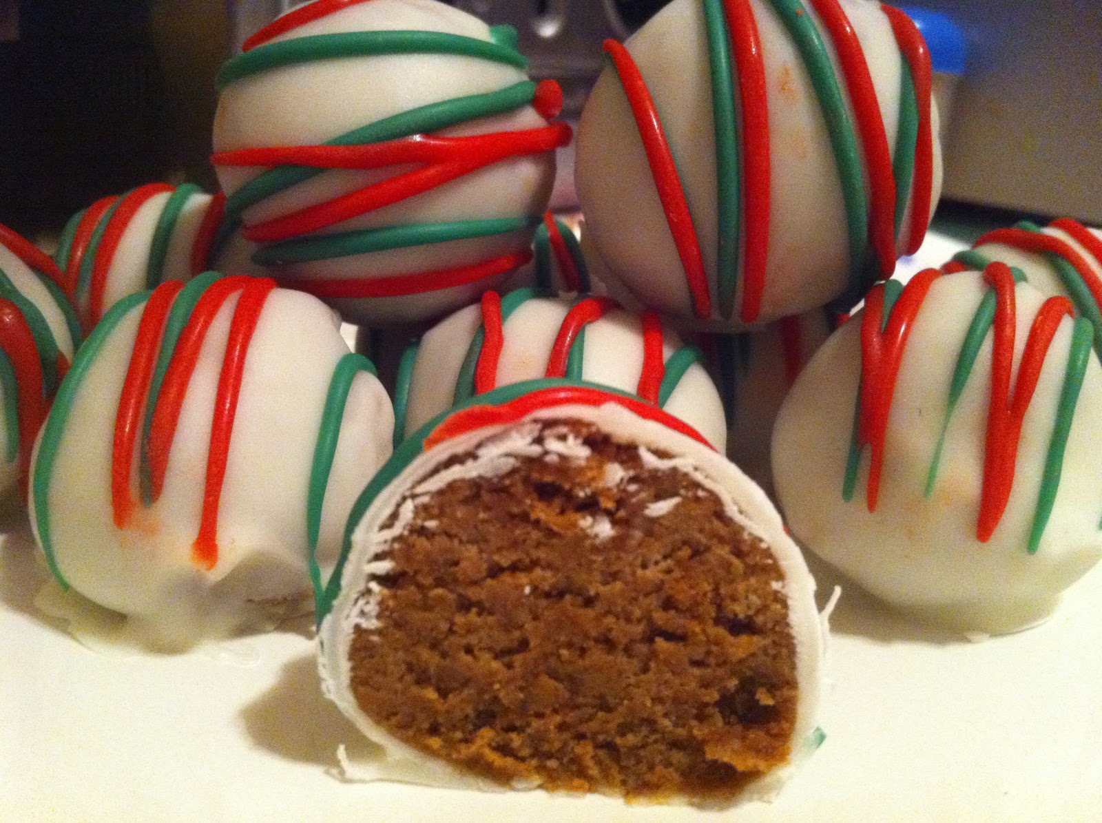 The Cookie Crumbles Gingerbread Truffles (Gingerbread Cake Balls)