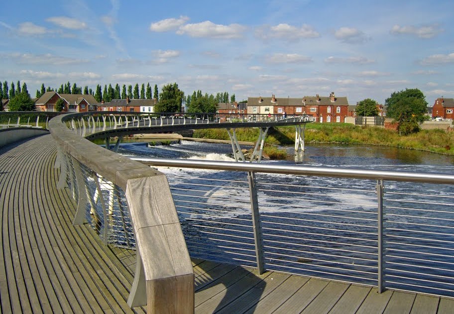 The Happy Pontist Castleford Bridge