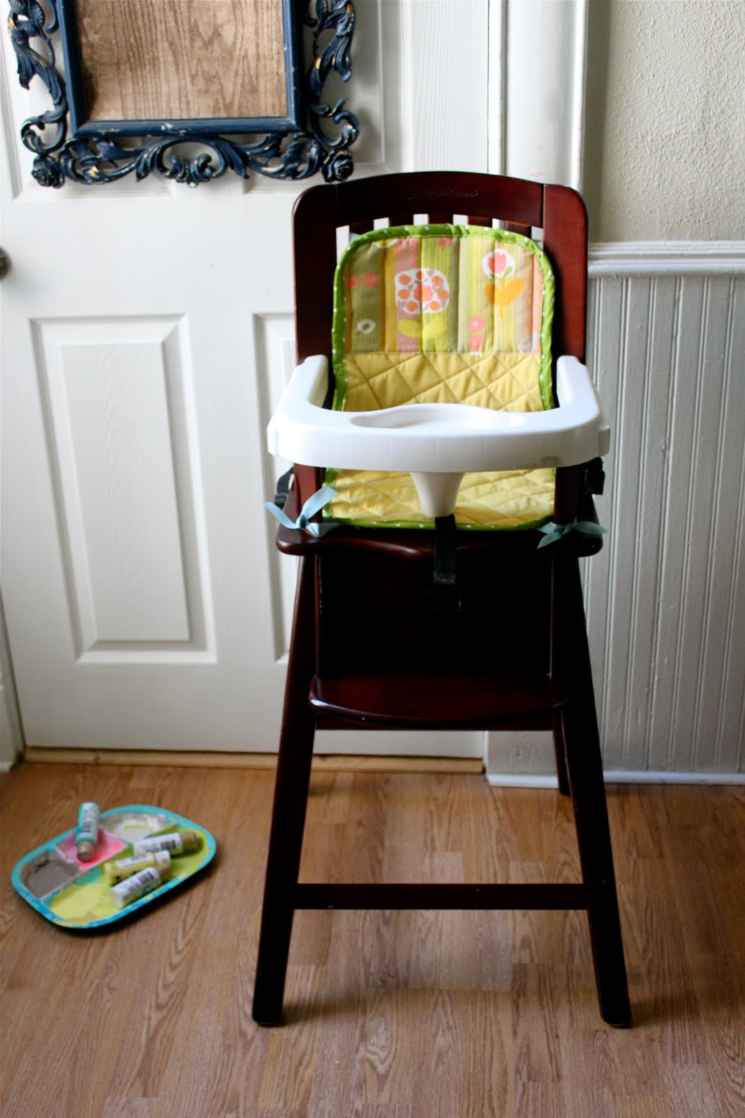 Smile and Wave High Chair Seat Cover Tutorial