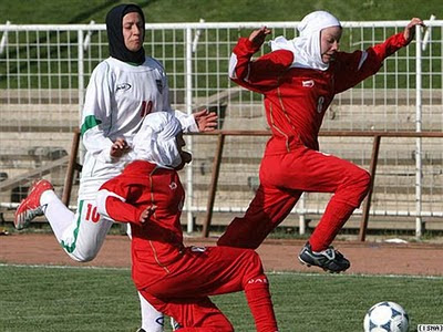 iran+soccer.jpg