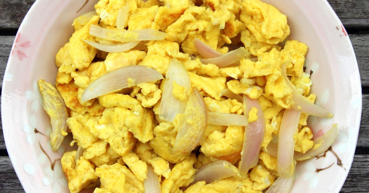 LibbyLin & Koka Fried Onion Eggs Eeew Yum?