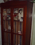 SOLD - Lemari pintu kaca - Jati