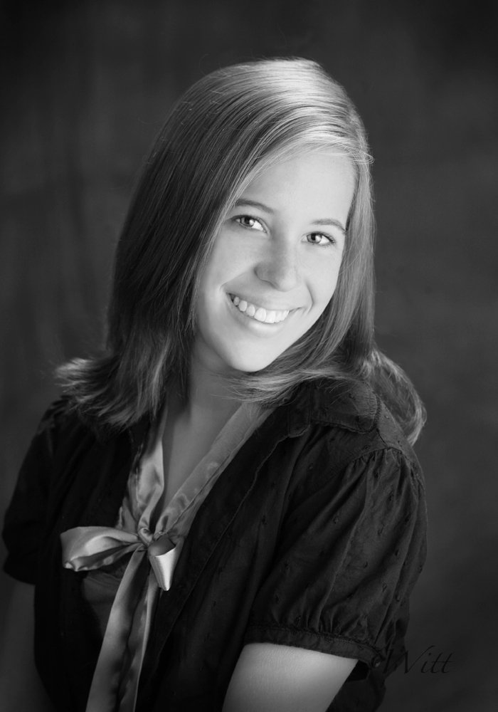 [Colleen+Portrait+2007+BW.jpg]