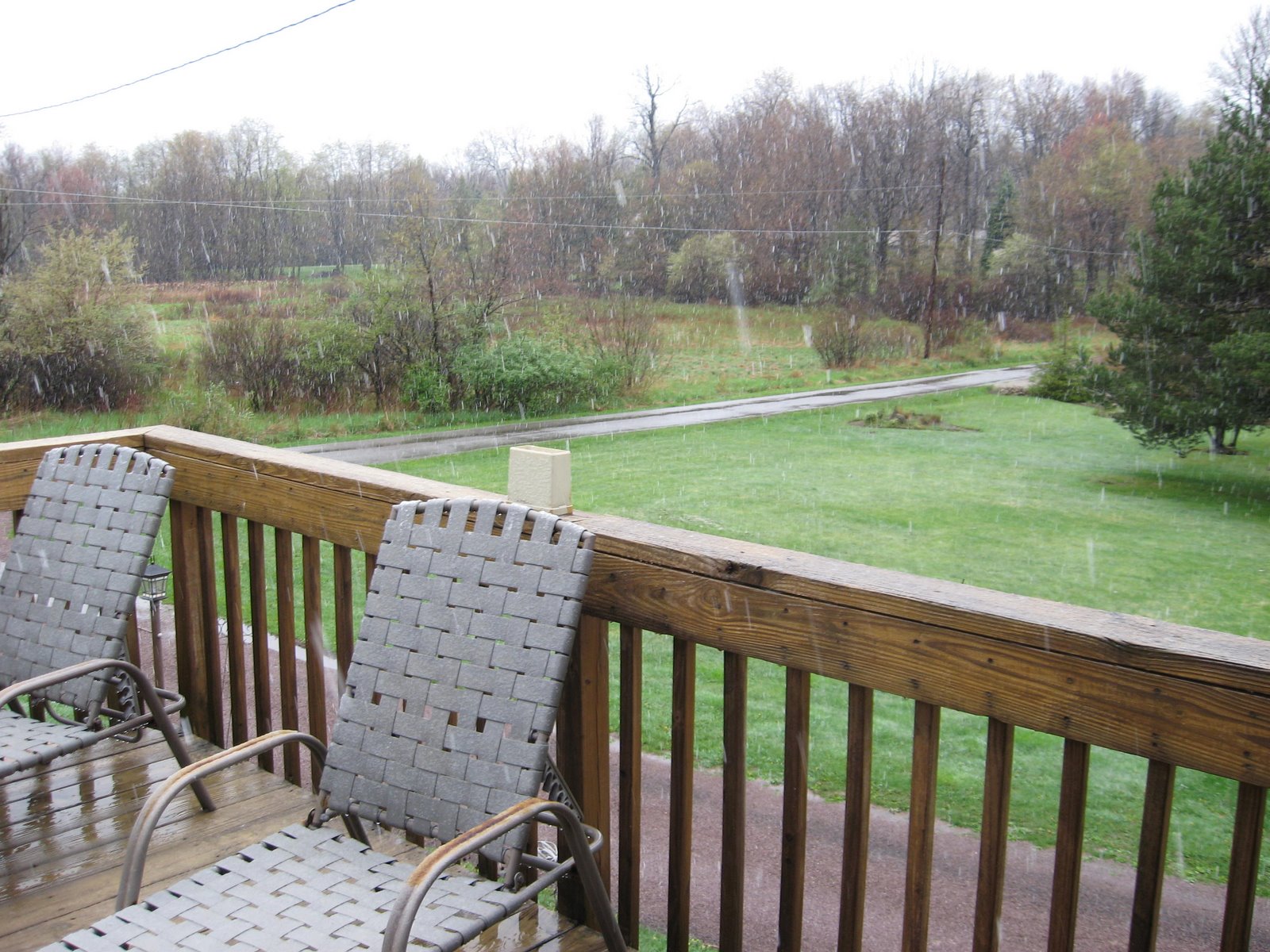 [April+29+snow+030.jpg]