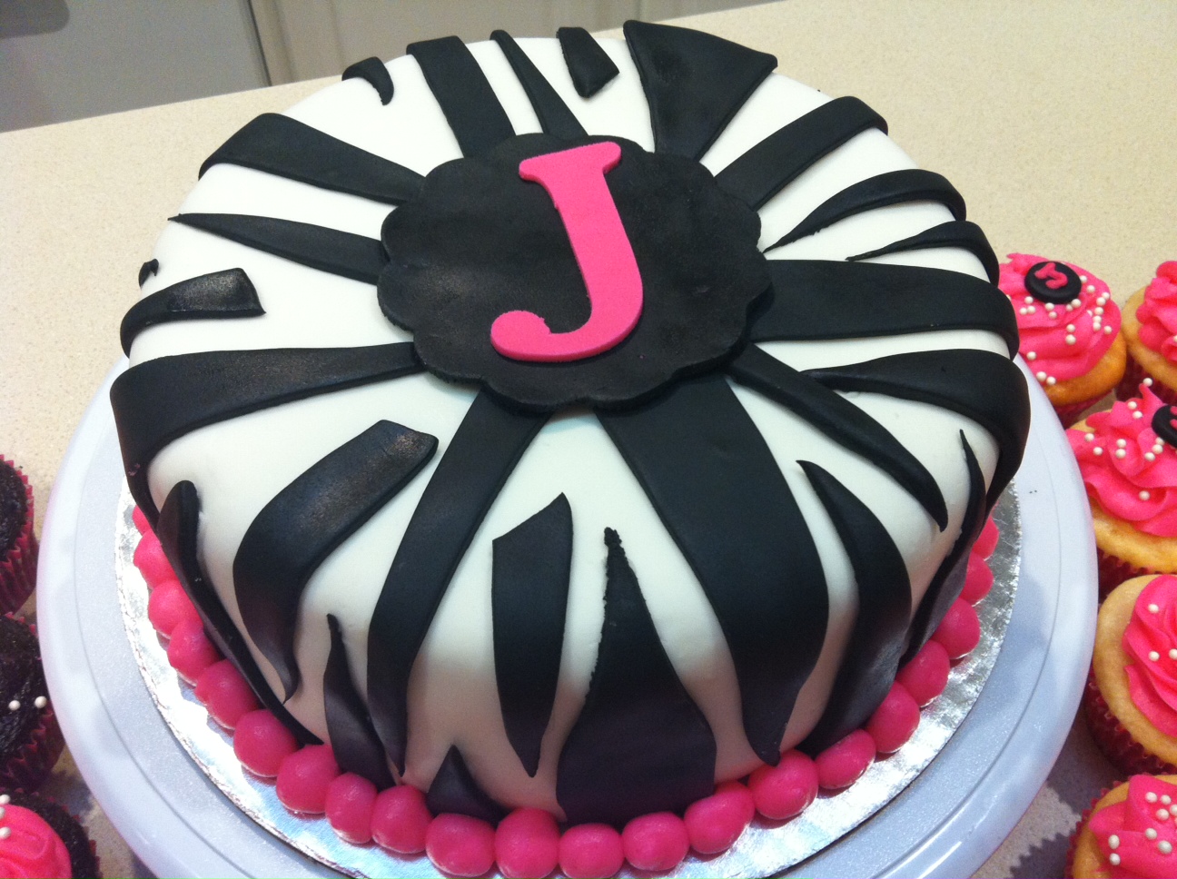 Little Sweet Shop Fondant Zebra Cake