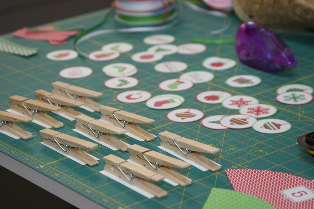 Punkie Pie's Place Paper Covered Clothespin Tutorial