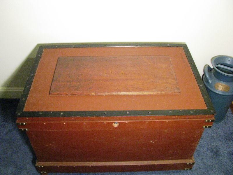 [Copy+of+Saugatuck+tool+chest+1.jpg]