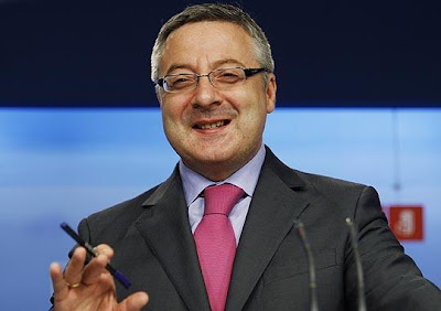 Blanco anuncia una licitación "extraordinaria" de 6.000 millones de euros en 2011