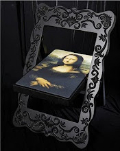 Lee's Mona Lisa Chair