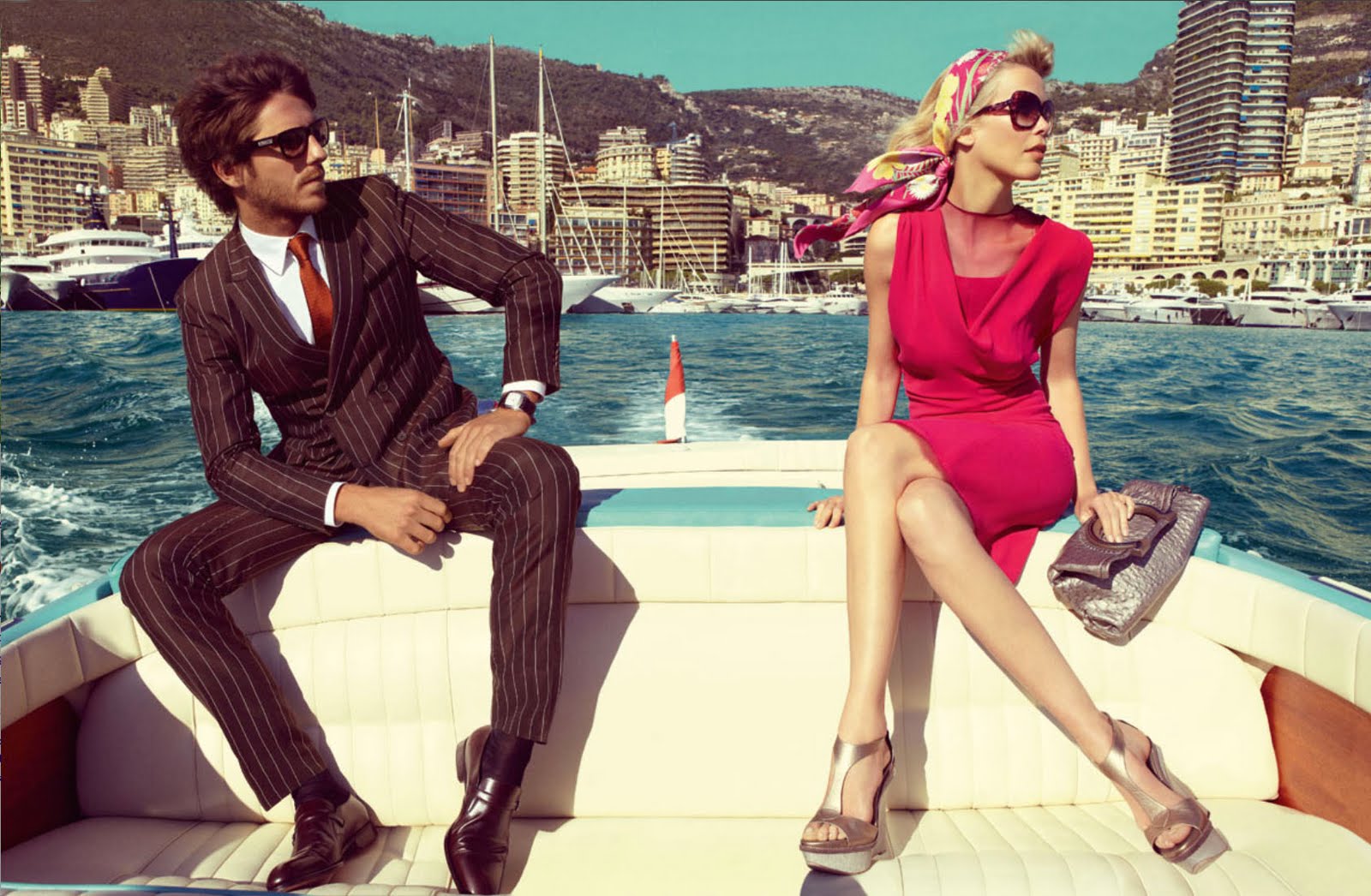 http://4.bp.blogspot.com/_U7N6CH5mIhQ/TAAFkMQxgSI/AAAAAAAAGFg/plnz5RSYFlc/s1600/claudia_schiffer.jpg