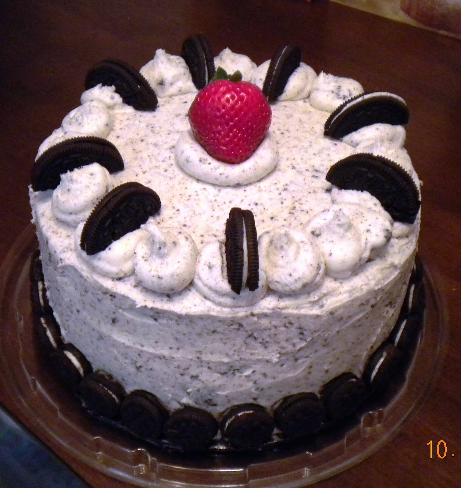 Dragonfly Desserts Oreo Cake with Strawberries