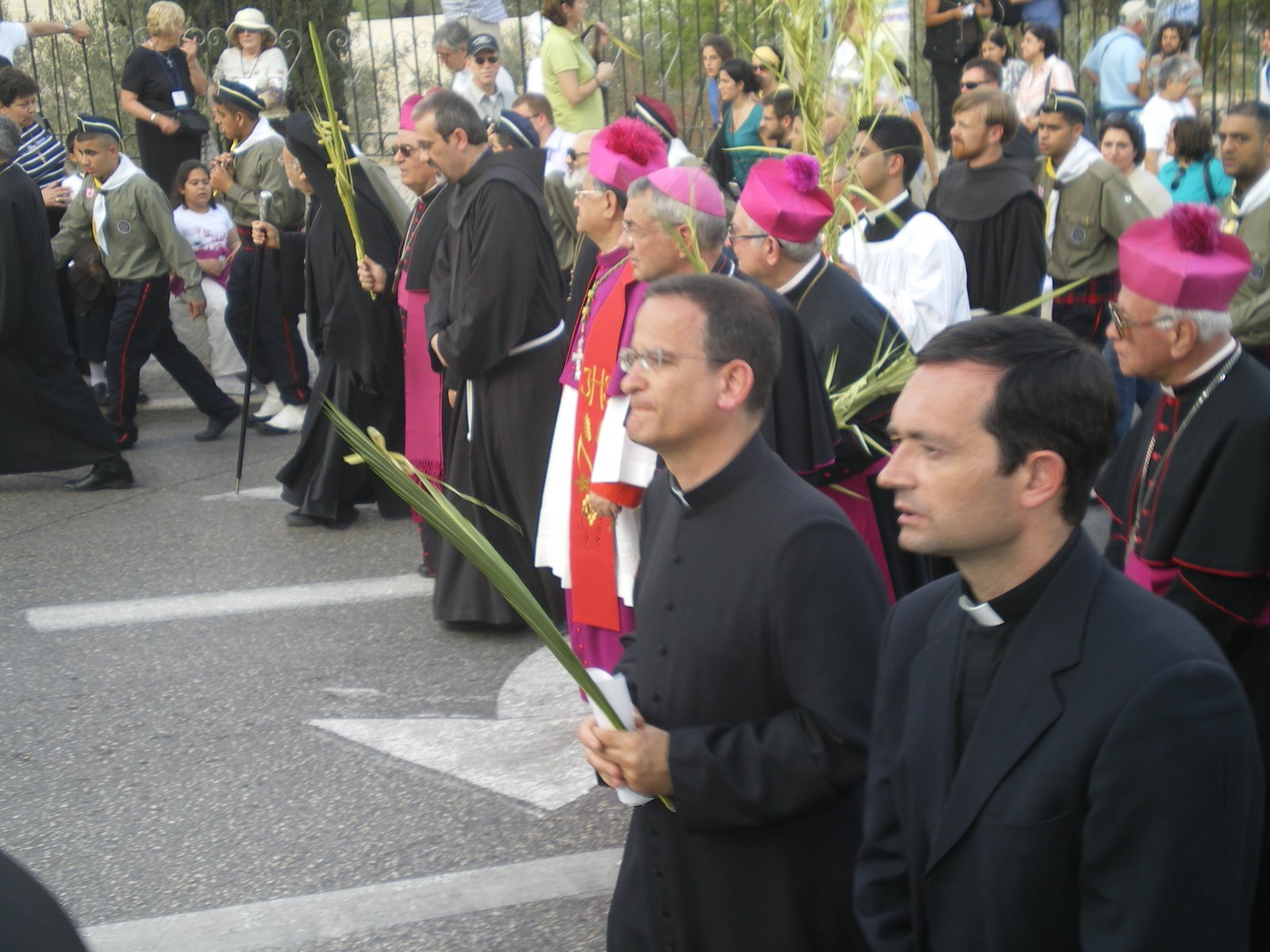 [Procesion+Patriarca.JPG]