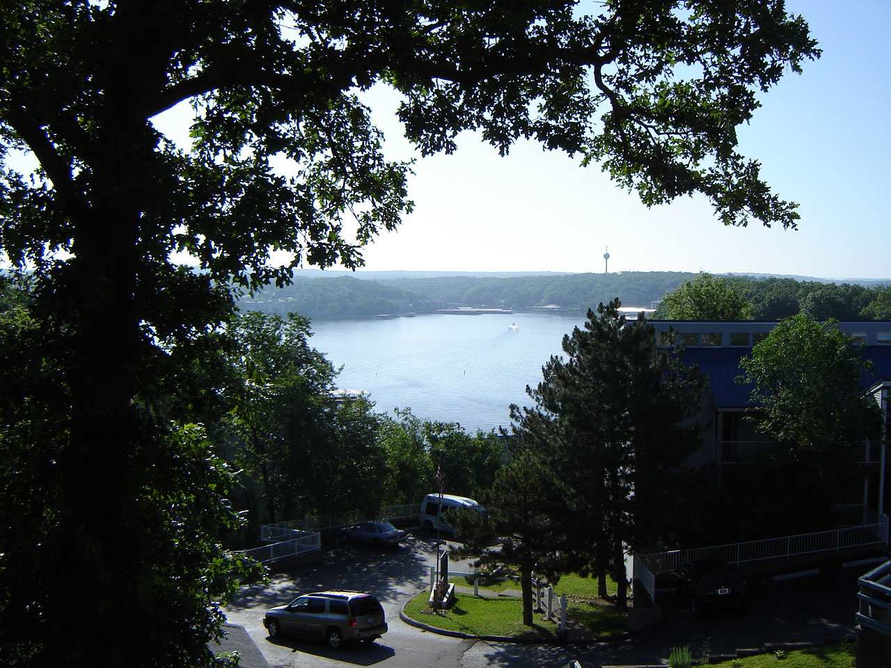 [200706lakeofozarks.jpg]