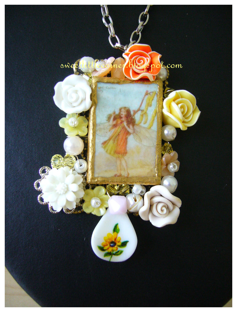 [Custom+Made+Fairy+Necklace+for+Cassandra+2b.jpg]