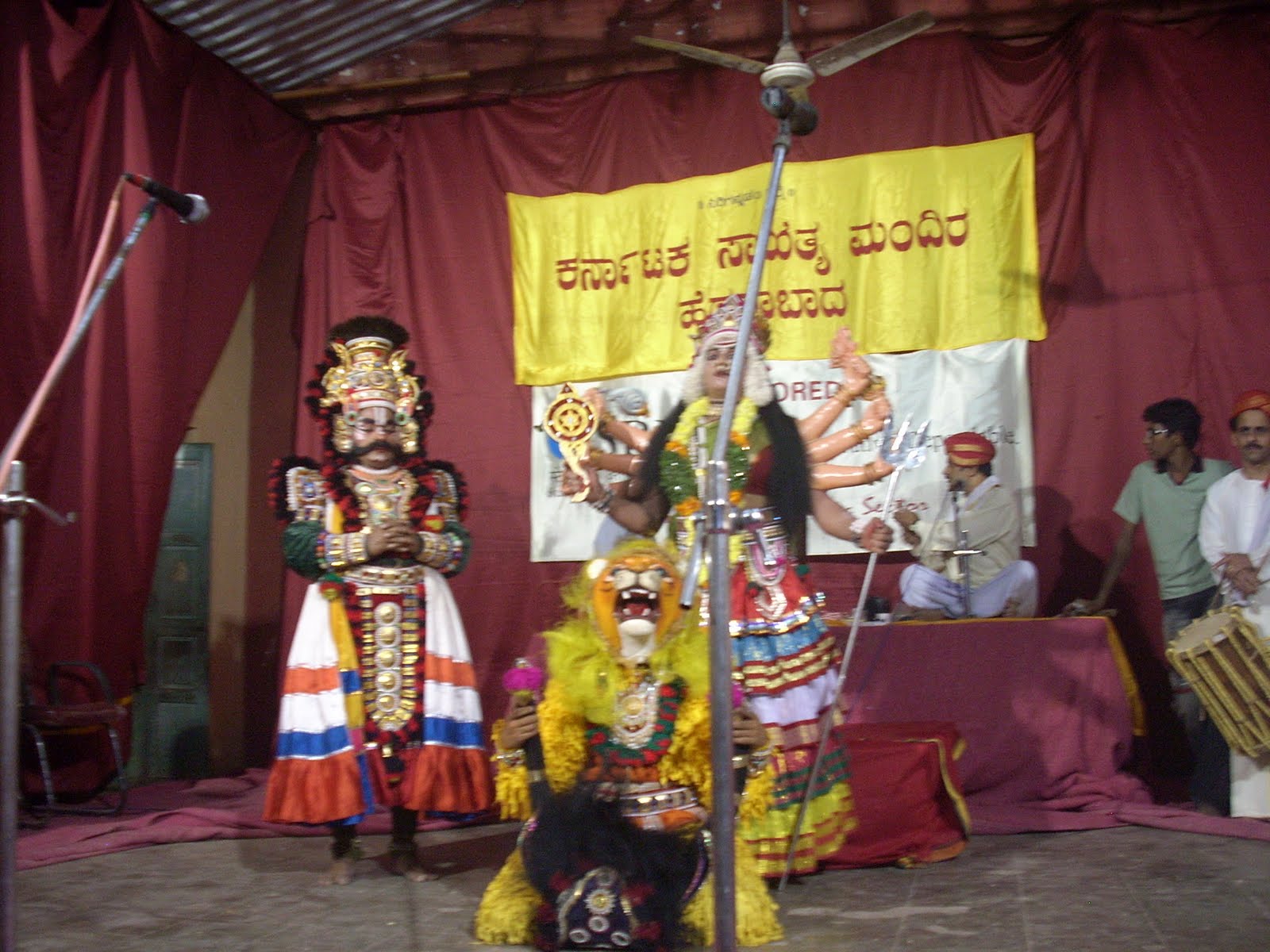 [DSCN2148.JPG]