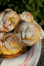 kanongoda saffransbullar med pinje & vit choklad