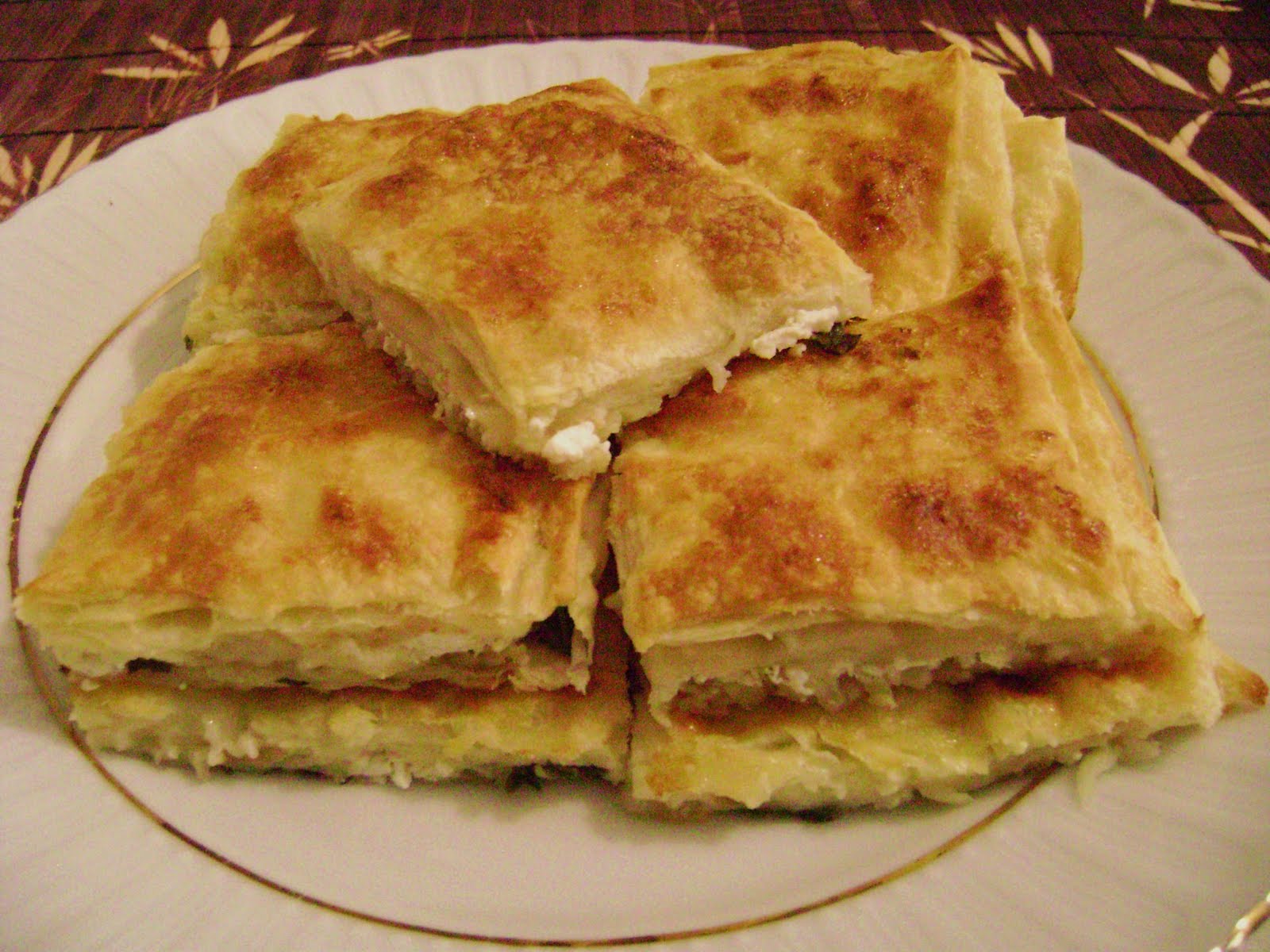 Birsel ve İrem Patatesli Lorlu Tepsi Böreği