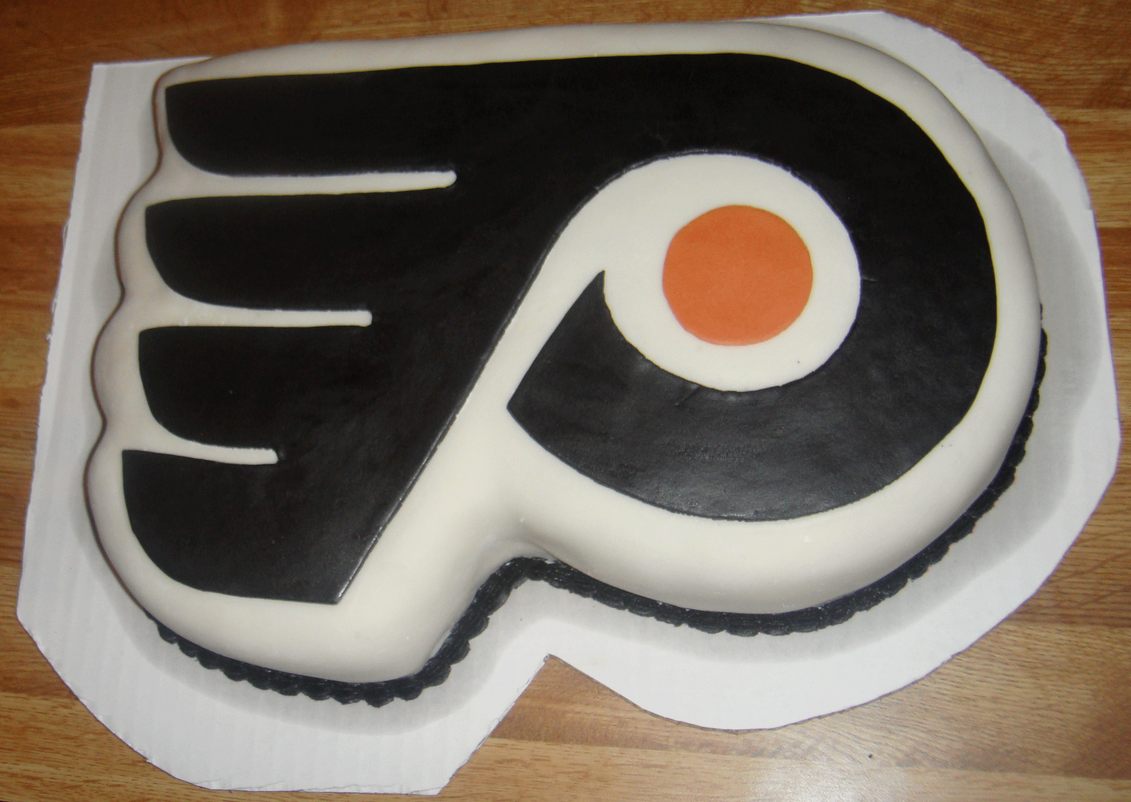 cicis cakes flyers cake for mcnesby flyers cake