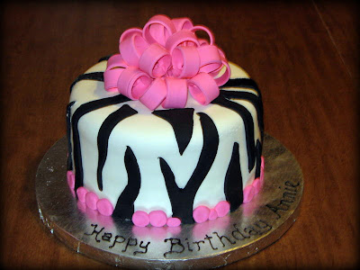 justin bieber zebra cake. justin bieber birthday cakes for kids. justin bieber zebra cake.