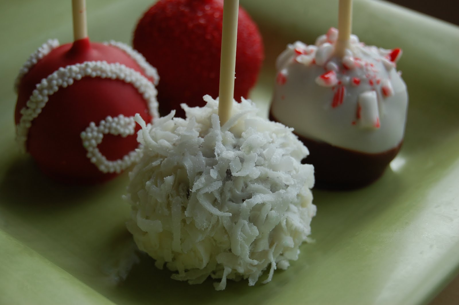 Holiday Cake Pops