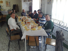 Los comensales comen sales minerales