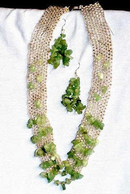 украшения из бисера своими руками, купить украшения из бисера, куплю украшения из бисера, украшения из бисера фото