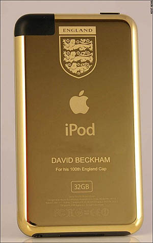 [becks+gold+ipod+given+by+england+teammates.JPG]