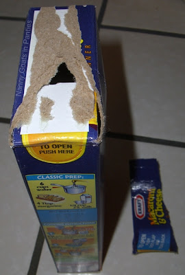 kraft macaroni and cheese attempt to open box