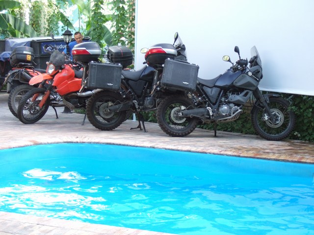 [mini-DSCF1003.JPG]