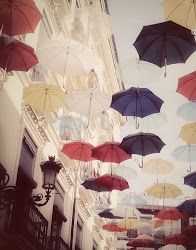 Umbrella installation by Ingo Maurer, photograph by Jesús Manuel Nieto Bobadilla