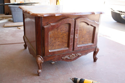 Dejavu*Crafts: Cutiest Christmas Tree stand Ever!