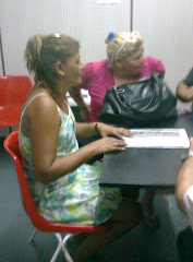 Gladys Roldan y Graciela Bogado de Amas de Casa del País