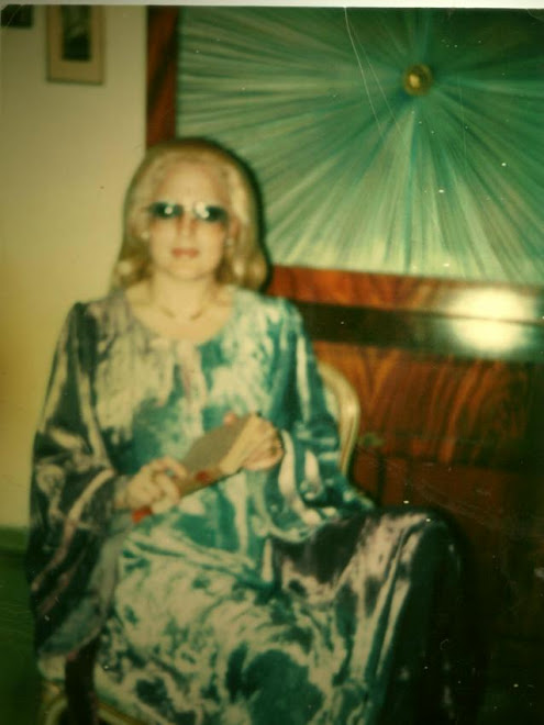 HIRH  Princess Yasmin von Hohenstaufen Aprile  de Saint Genis Buren Anjou  Hohenzollern