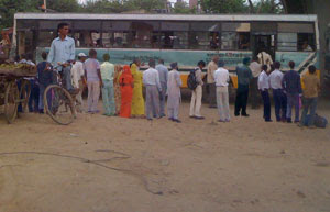 Bus Tand on T-Junction