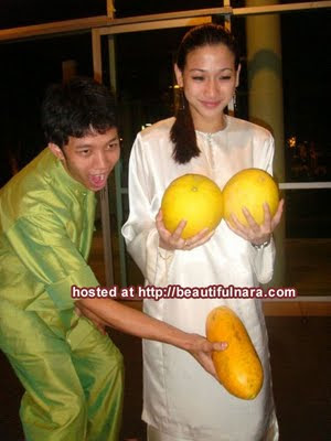 Gambar Artis Panas Malaysia