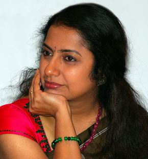 Suhashini - 'Save Raavanan from Piracy'