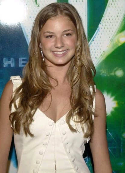 emily vancamp photo shoots