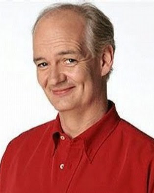 How tall is Colin Mochrie?