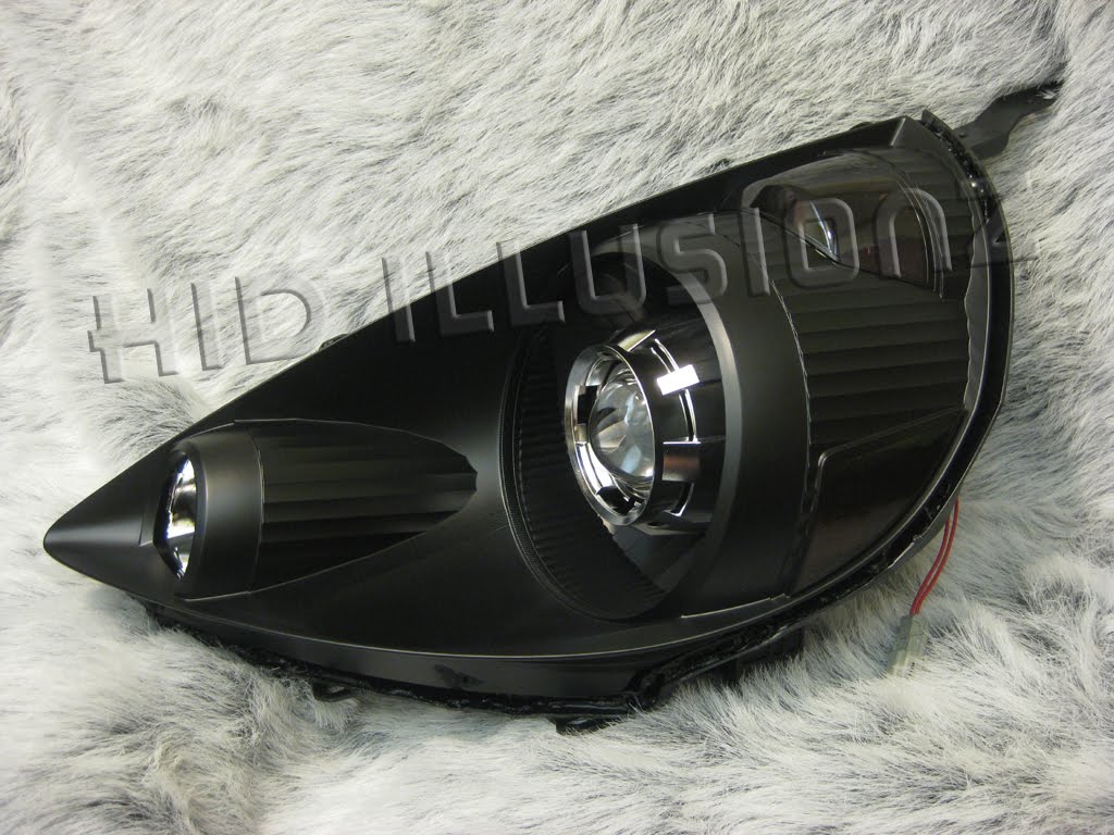 HID ILLUSIONZ Honda Fit FX35 Minigun Projector HID Retrofit Headlights