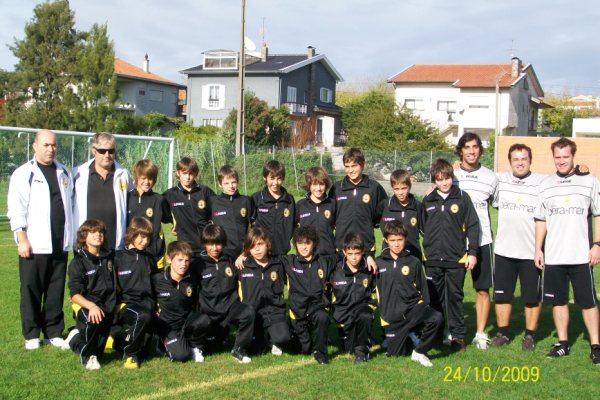 [Infantis_B_2009_2010.jpg]