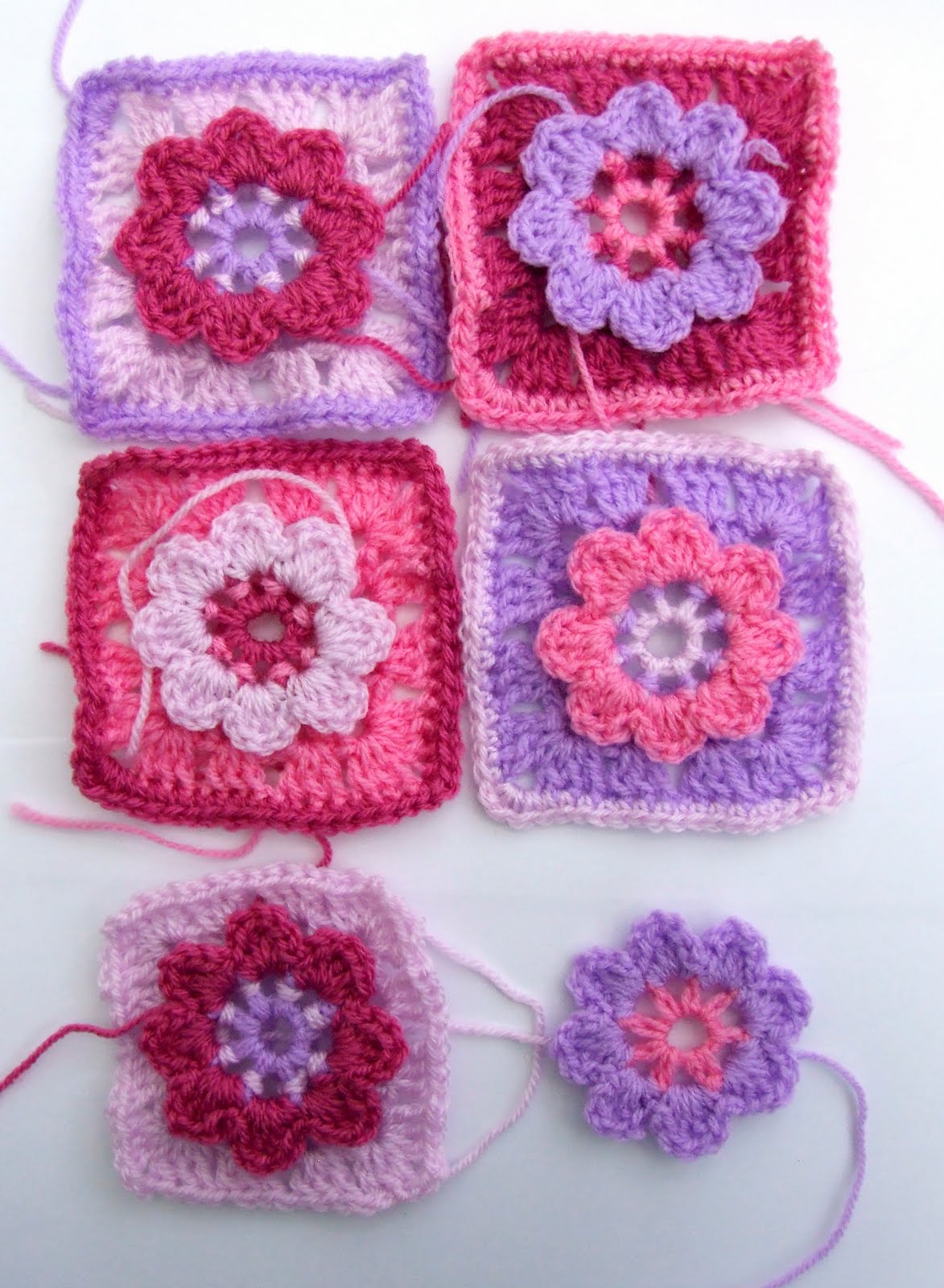Granny Squares-Motifs-Applique - Free Patterns: Half-Granny Square