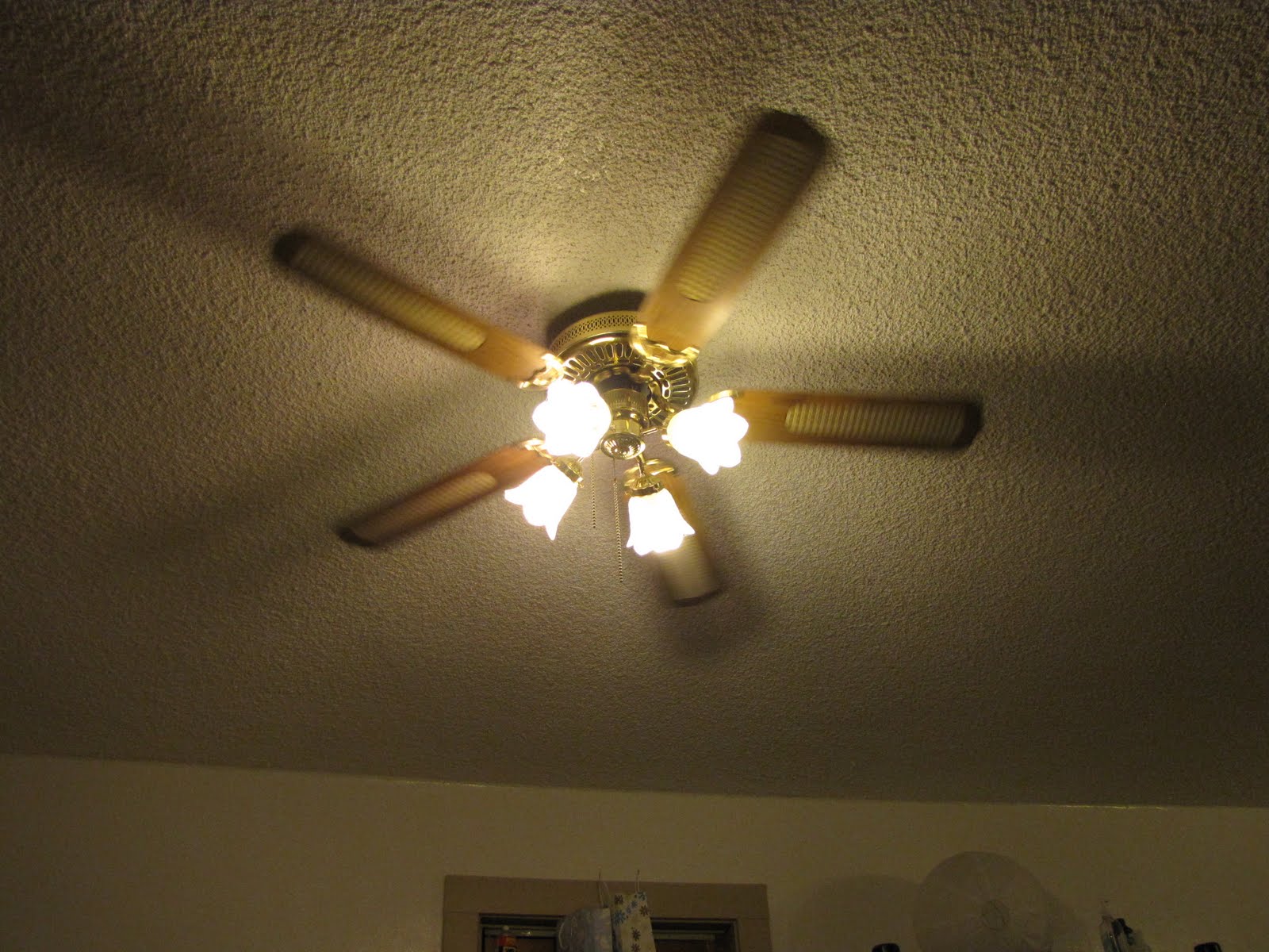 She S Crafty Can You Spray Paint Ceiling Fans