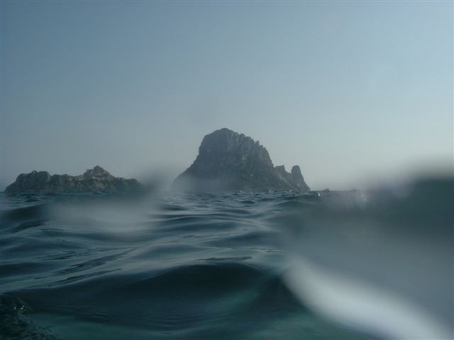 http://4.bp.blogspot.com/_UiOSyoiKYMk/TS8OzJl6csI/AAAAAAAAAC4/Wcnz2ctUSbI/S1600-R/cala%2Bd%25C2%25B4hort%2B102%2B2.jpg
