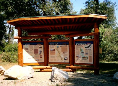 Interpretive station