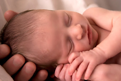 17-Year-Old Mother Gives Birth After 20 Days of Labor http://news-updations.blogspot.com