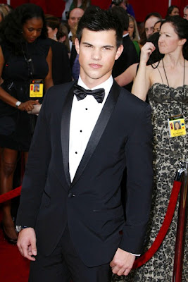 TAYLOR Lautner still lives with his parents. http://news-updations.blogspot.com