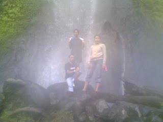 PENAMPAKAN HANTU AIR TERJUN PENAMPAKAN HANTU AIR TERJUN