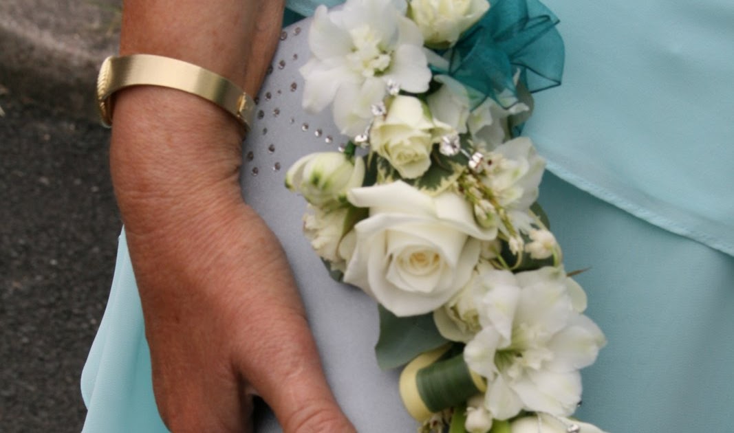 Flower Design Buttonhole & Corsage Blog Aqua Marine Hand Bag Corsage