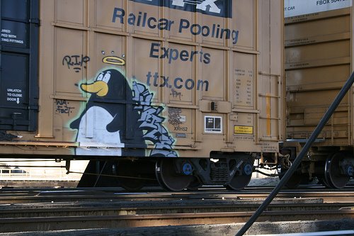 [tuxgrafiti.jpg]