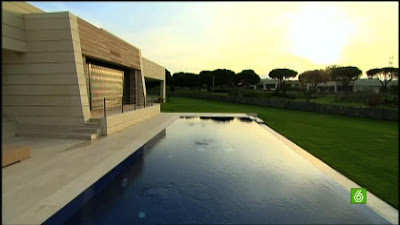 image de la piscine de villa de cristiano ronaldo à madrid en espagne image de la piscine de villa de cristiano ronaldo à madrid en espagne